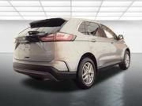 Used 2023 Ford Edge SEL w/ Convenience Package image 9