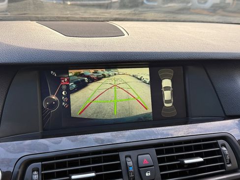 Used 2013 BMW 528i xDrive Sedan image 33