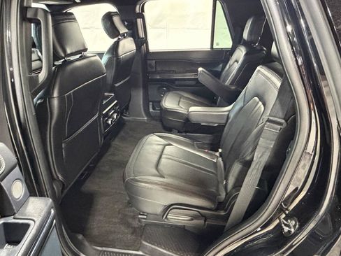 Used 2018 Ford Expedition Limited AWD/4WD image 22