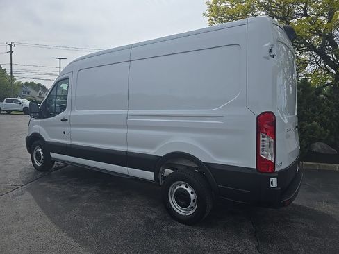 Used 2025 Ford Transit 250 148 Medium Roof RWD image 4