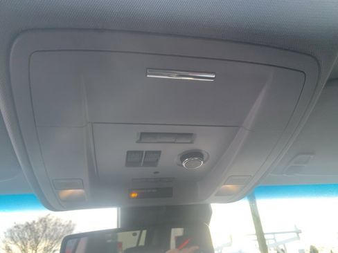 Used 2017 Chevrolet Tahoe Premier image 28