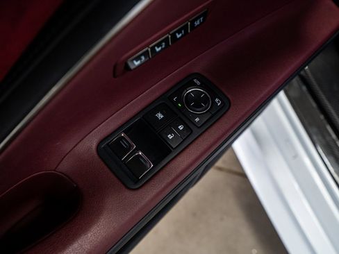 Used 2018 Lexus LC 500 Coupe w/ Performance Package image 31