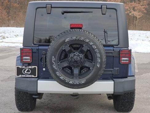 Used 2013 Jeep Wrangler Unlimited Sahara w/ Dual Top Group image 7