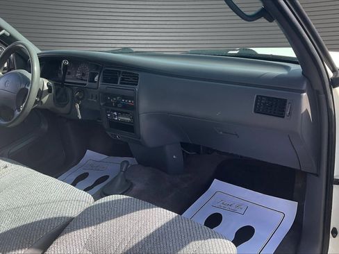 Used 1996 Toyota T100 DX image 23