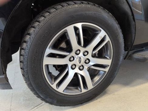 Certified 2024 Ford Expedition Limited image 7