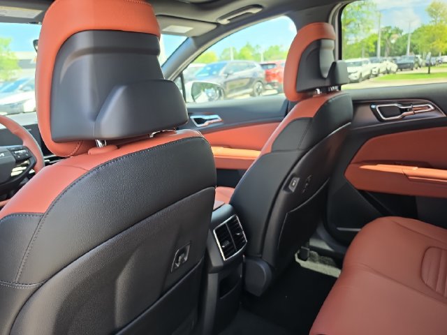 New 2026 Kia Sportage SX FWD image 9