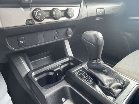 Used 2019 Toyota Tacoma SR w/ SR Convenience Package RWD image 30