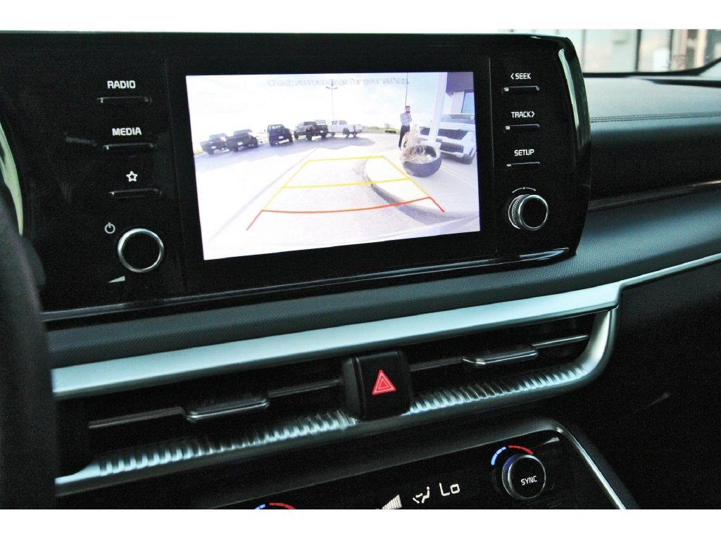 Used 2022 Kia K5 LXS FWD image 28