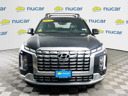 Used 2023 Hyundai Palisade Calligraphy image 2