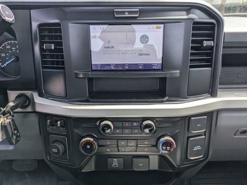 Used 2025 Ford F600 2WD Regular Cab Super Duty w/ XL Chrome Package image 17