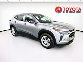 Used 2024 Chevrolet Trax LS w/ Driver Confidence Package video 1