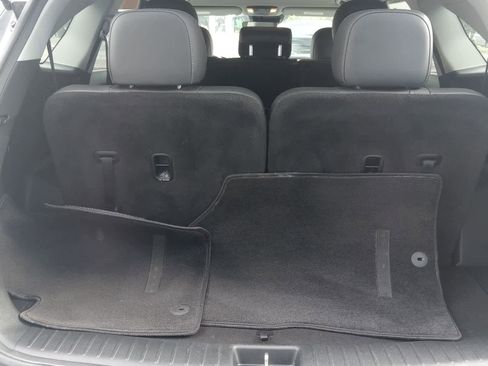 Used 2022 Kia Sorento S image 9