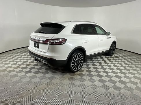 Used 2022 Lincoln Nautilus Black Label w/ Class II Trailer Tow Package image 4