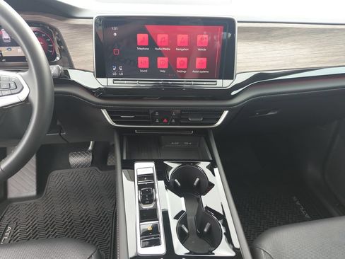 Certified 2026 Volkswagen Atlas SEL AWD/4WD image 25