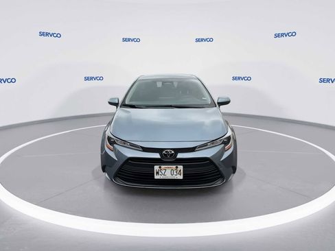 Used 2023 Toyota Corolla LE image 3