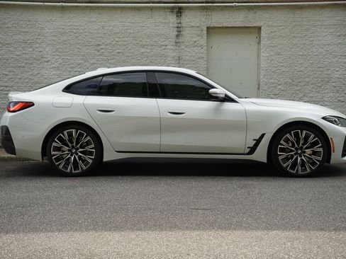Used 2022 BMW 430i Gran Coupe w/ M Sport Package RWD image 8