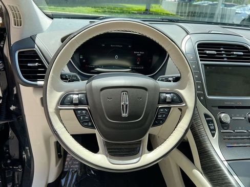 Used 2019 Lincoln Nautilus Black Label image 13
