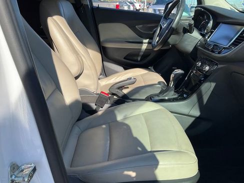 Used 2017 Buick Encore Premium image 18
