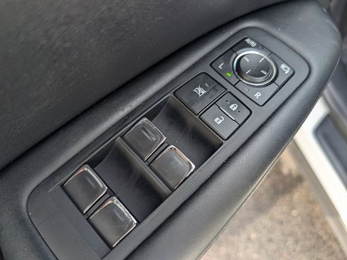 Used 2022 Lexus RX 450hL AWD w/ Premium Package image 16