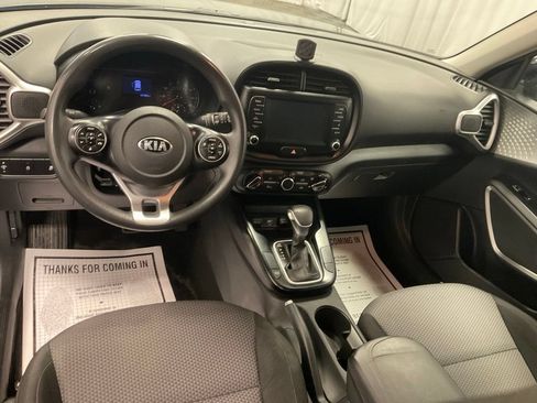 Used 2020 Kia Soul LX FWD image 27