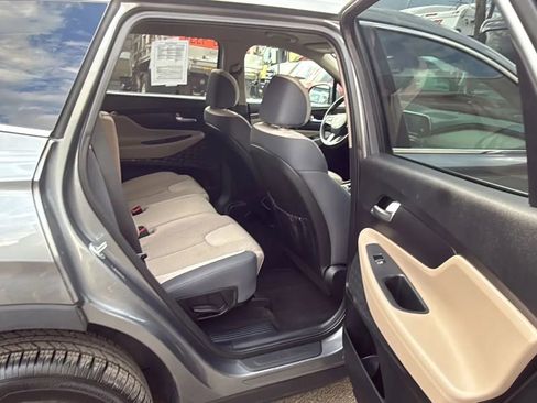Used 2019 Hyundai Santa Fe SEL AWD/4WD image 25