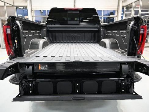 New 2026 GMC Sierra 2500 Denali w/ Denali Reserve Package image 9