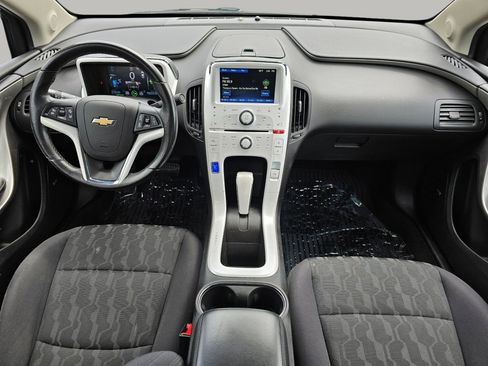Used 2013 Chevrolet Volt w/ Enhanced Safety Package 2 image 2
