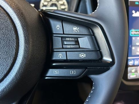Used 2025 Subaru Forester Premium image 85