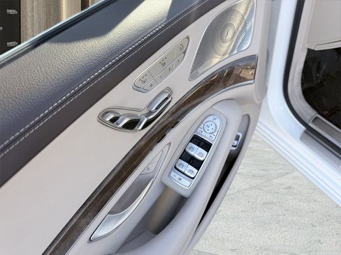 Used 2015 Mercedes-Benz S 550 Sedan w/ Premium 1 Package image 19