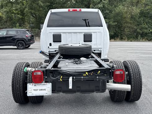 New 2026 RAM 4500 Tradesman image 7