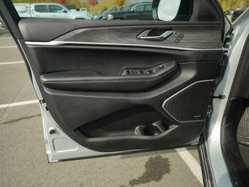 Used 2021 Jeep Grand Cherokee L Limited image 14