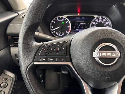 Used 2024 Nissan Sentra SV FWD image 16