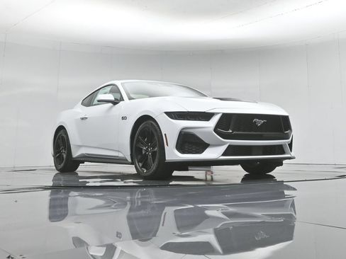 New 2026 Ford Mustang GT RWD image 39