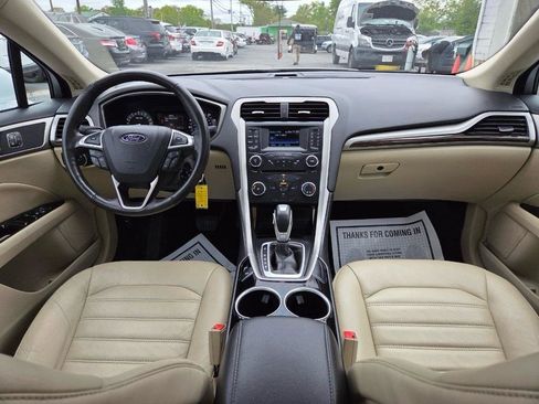 Used 2013 Ford Fusion SE FWD image 15