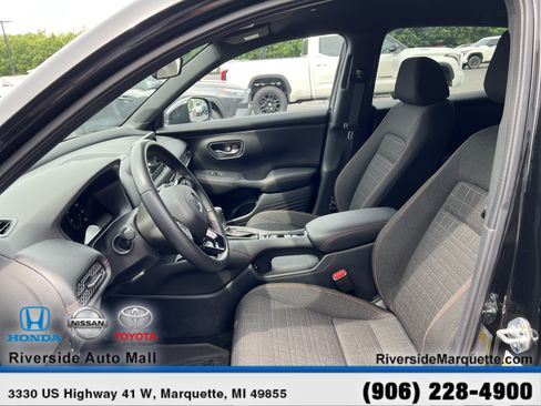 Used 2025 Honda HR-V Sport image 15