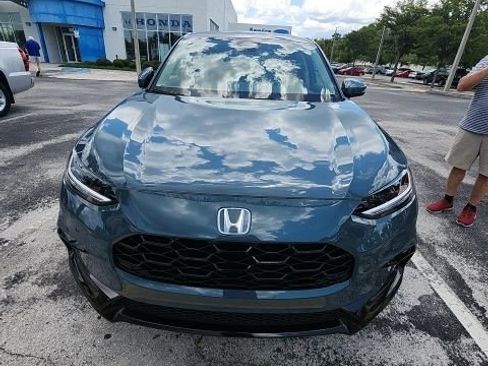Used 2024 Honda HR-V EX-L image 2