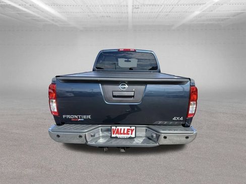 Used 2013 Nissan Frontier SV w/ SV Value Truck Pkg AWD/4WD image 5