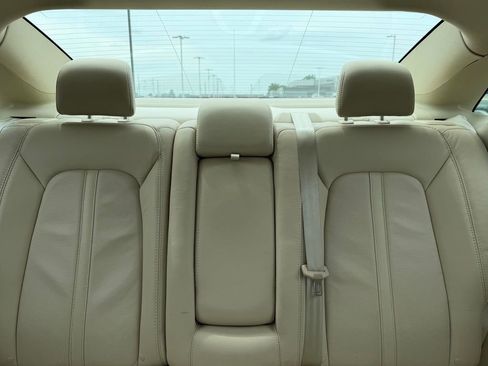 Used 2014 Lincoln MKZ w/ Equipment Group 102A Reserve FWD image 15