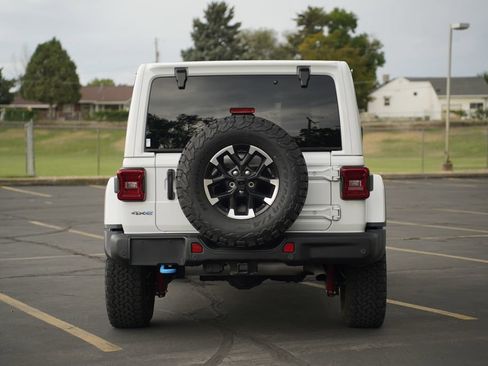Used 2024 Jeep Wrangler Unlimited Rubicon 4xe AWD/4WD image 4