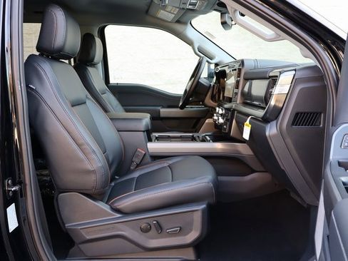 New 2026 Ford F250 Lariat w/ Chrome Package image 37