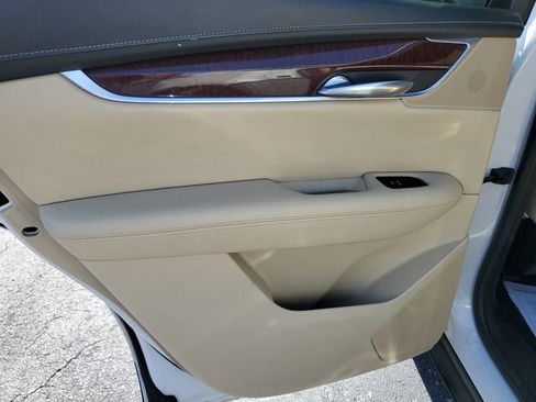 Used 2019 Cadillac XT5 Luxury image 28