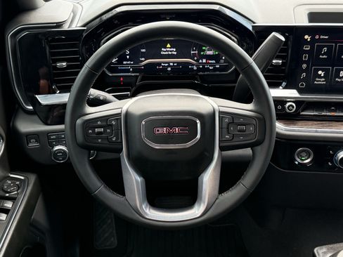 Used 2024 GMC Sierra 1500 Elevation w/ X31 Off-Road Package AWD/4WD image 15