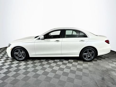 Used 2022 Mercedes-Benz E 350 4MATIC Sedan image 4