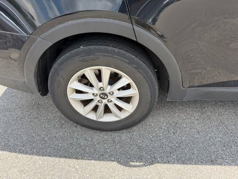 Used 2019 Kia Sorento L FWD image 5