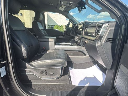 Used 2023 Ford F250 Lariat w/ Lariat Ultimate Package AWD/4WD image 12