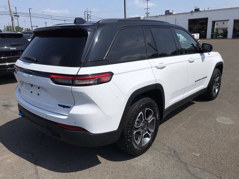 Used 2023 Jeep Grand Cherokee Trailhawk AWD/4WD image 5