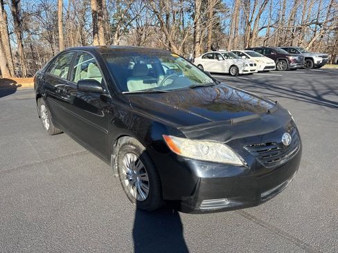 Used 2008 Toyota Camry LE image 1