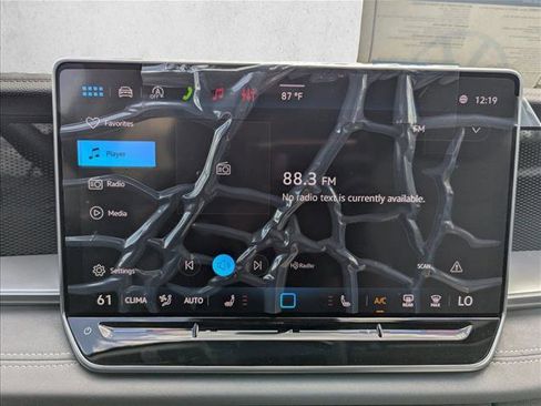 New 2026 Volkswagen Tiguan SE FWD image 17