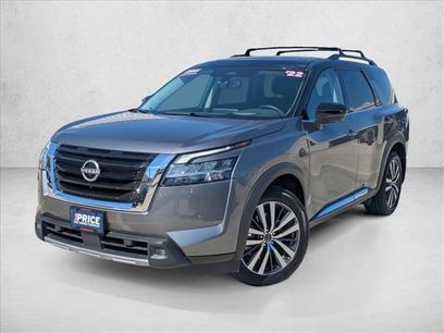 Used 2022 Nissan Pathfinder Platinum w/ Lighting Package (N92)