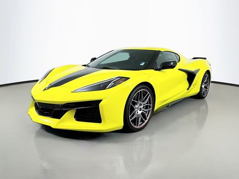 Used 2023 Chevrolet Corvette Z06 w/ Stealth Interior Trim Package RWD image 1